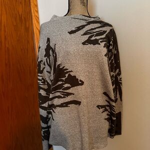 Nic and Zoe long sleeve sweater